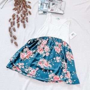 Pink Lily tank top size small